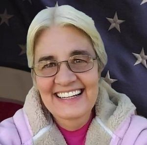 Meet your Posher, Isabel